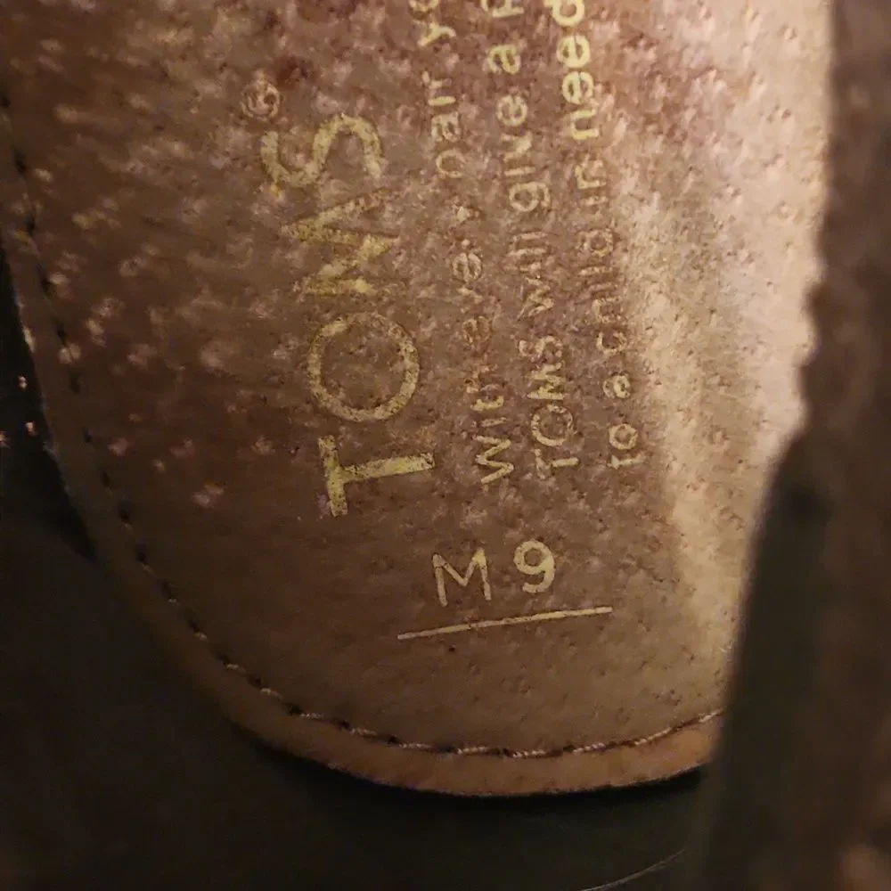 Toms Brown Woven Slip-on Shoes Men's 9 Women's 10